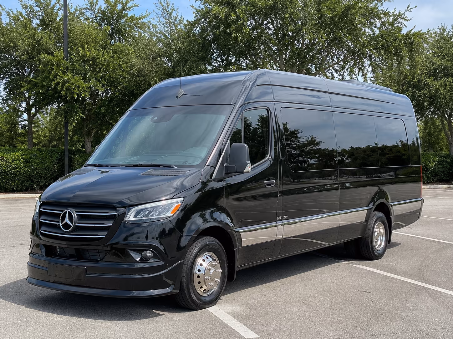auburn corporate shuttle bus rentals in auburn