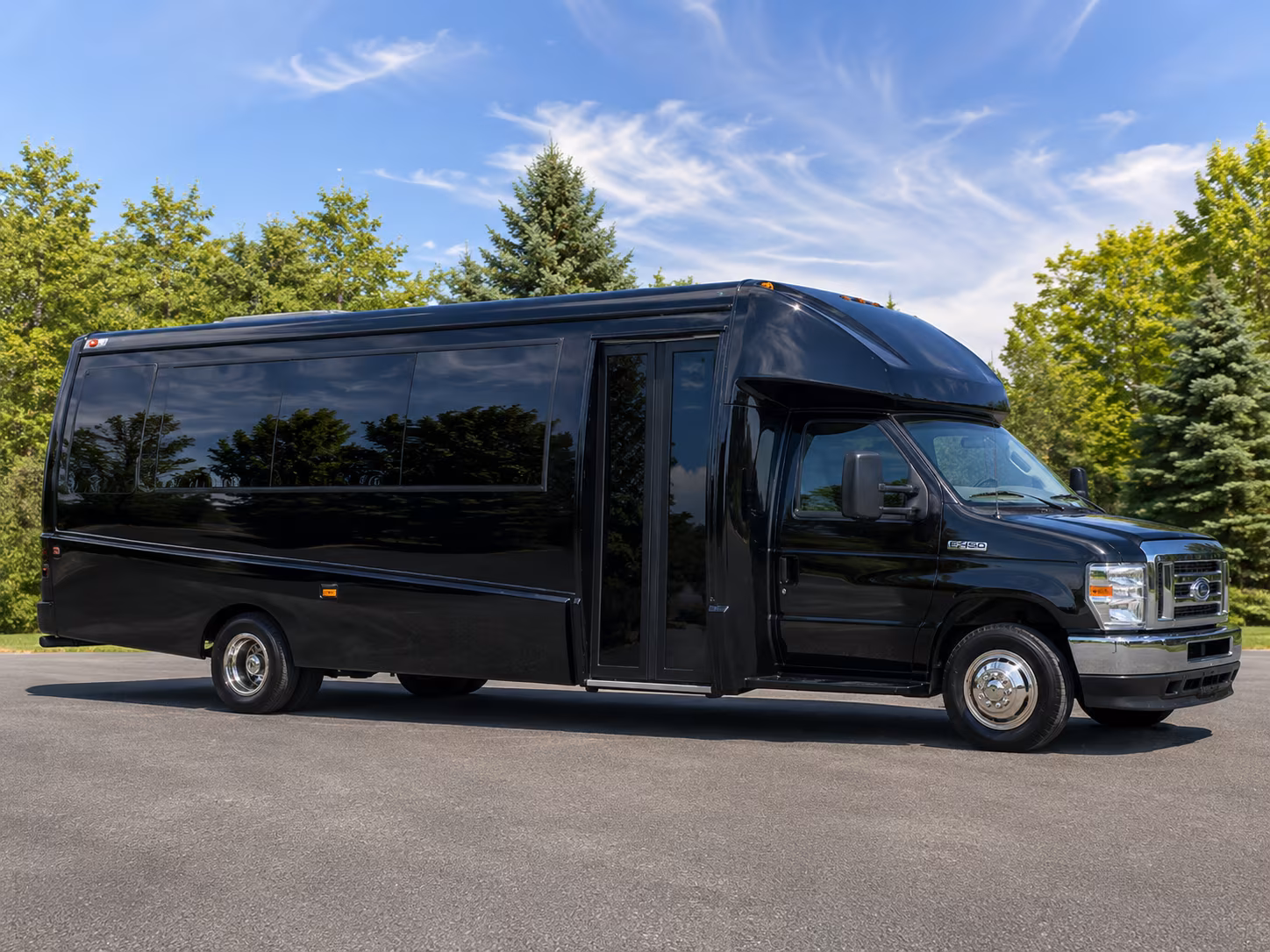 auburn explore the auburn music scene with a charter bus