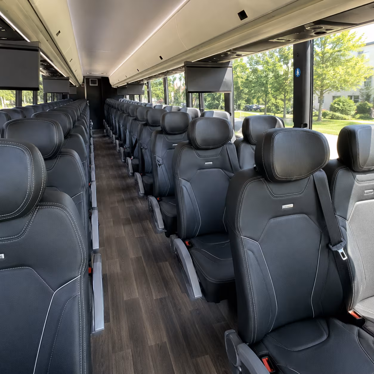 charter bus pickup at sea is different from rideshare here s what your group needs to know