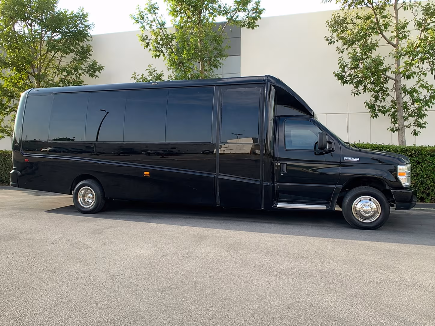 choosing the right prom bus in federal way is simple with federalwaycharterbuscompany com