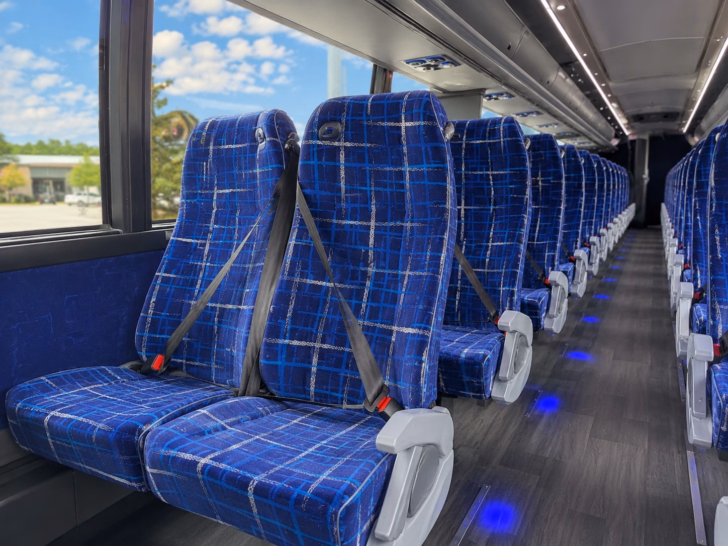 renton get your wedding guests to the venue on time with a renton charter bus