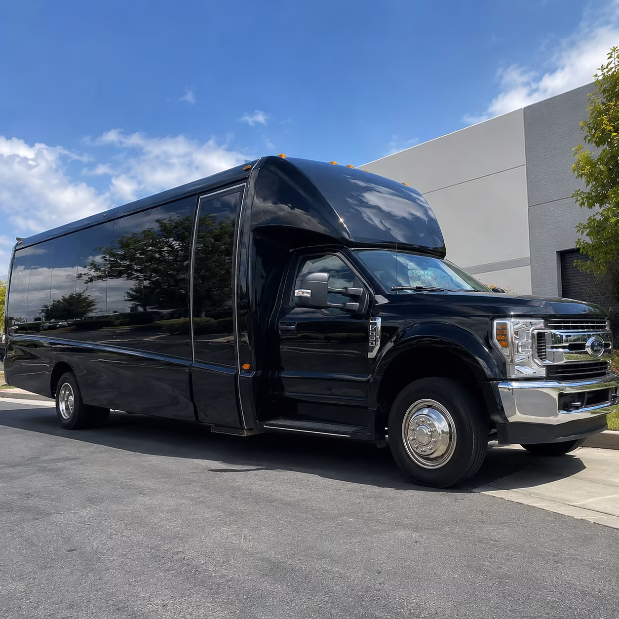 seattle discreet military and government shuttles for your group