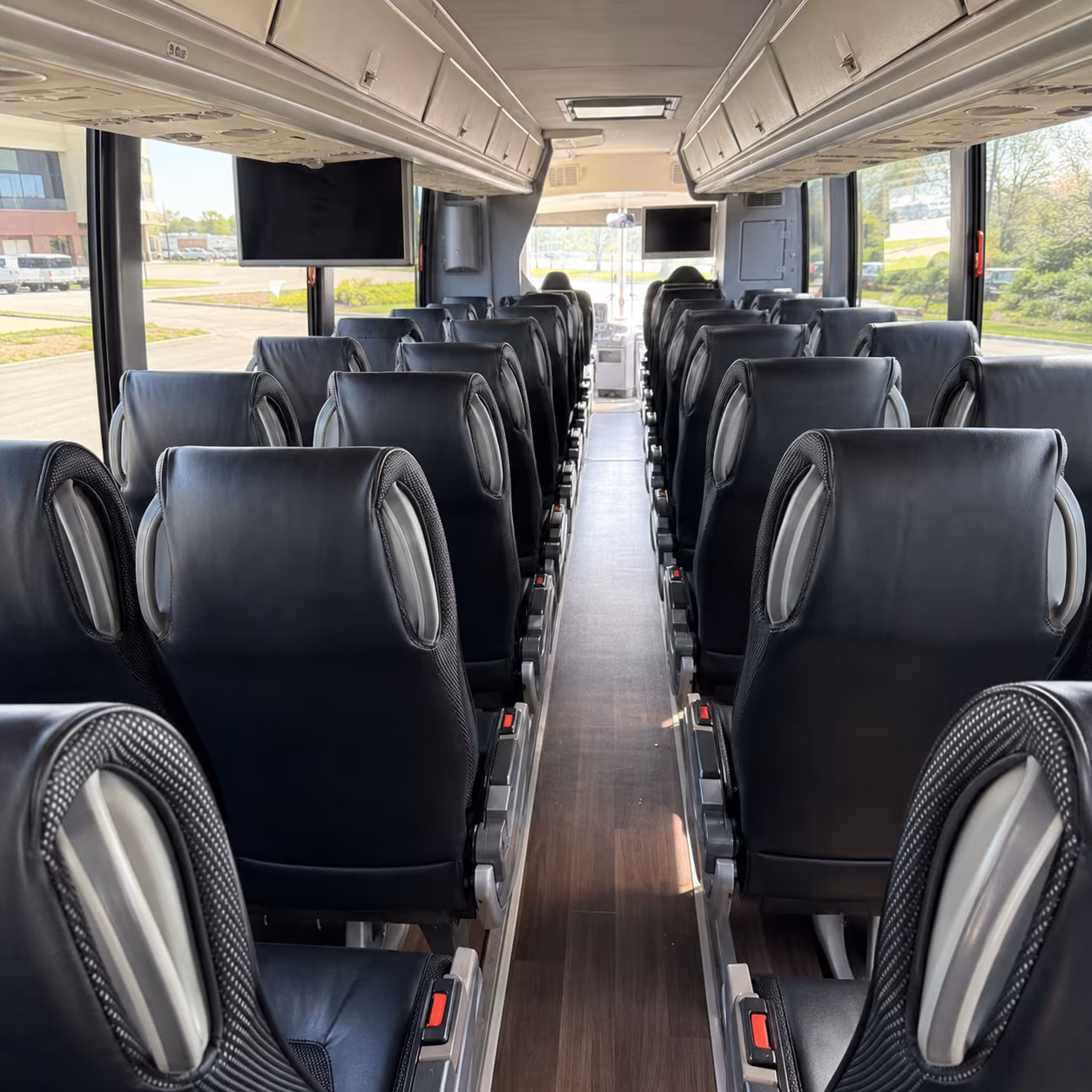 shoreline employee charter buses for small teams and large workforces