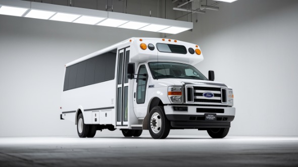 15 passenger minibus auburn